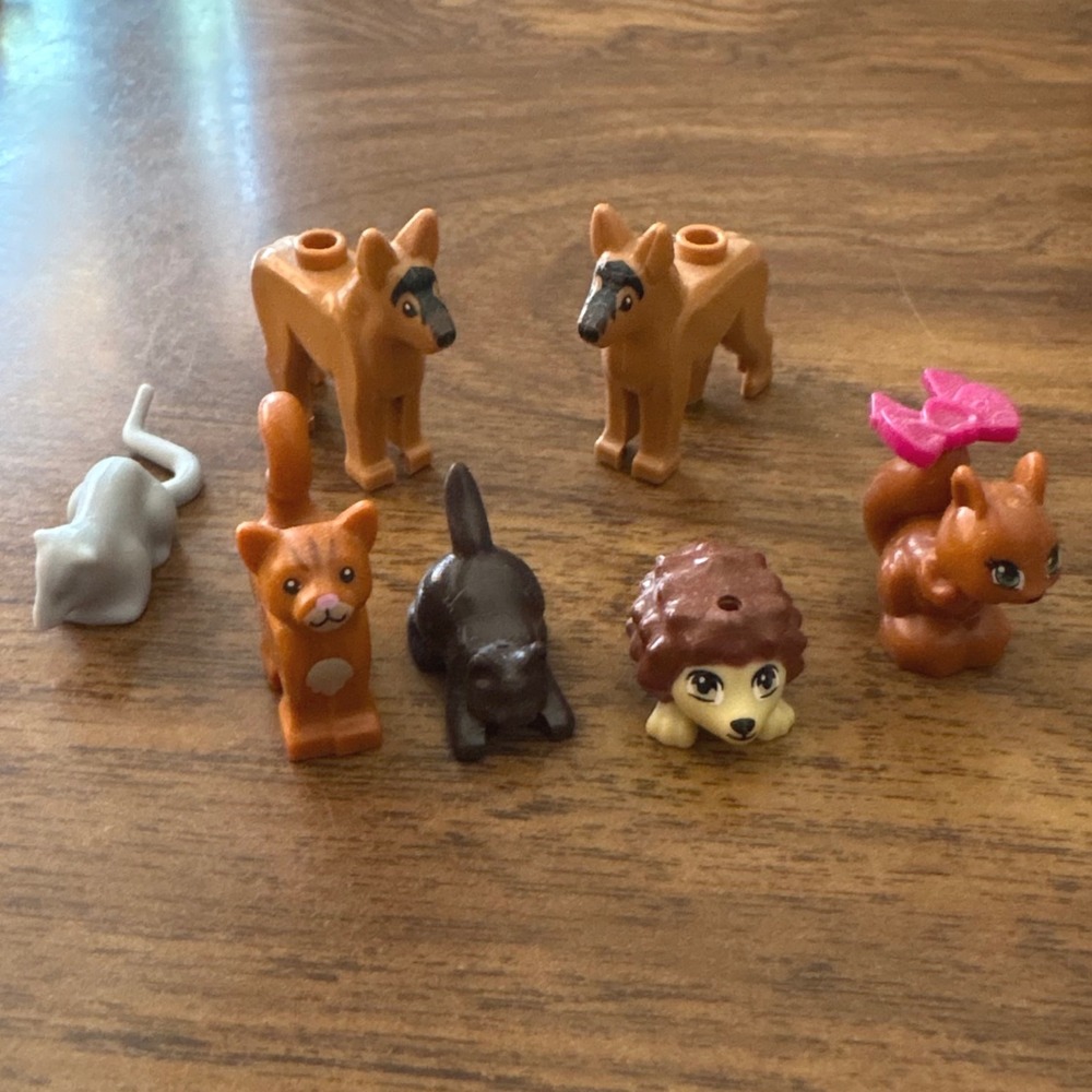 LEGO Friends Animal Figure Lot Dog Cat Hedgehog Squirrel Rat Mouse 7 pieces